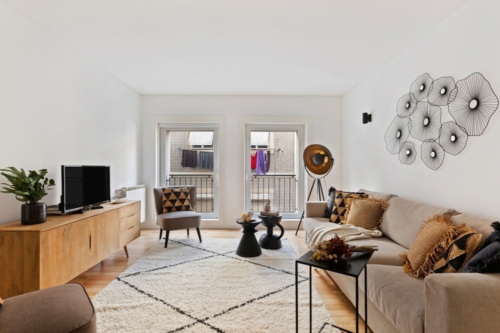Apartment (2 Bedrooms)