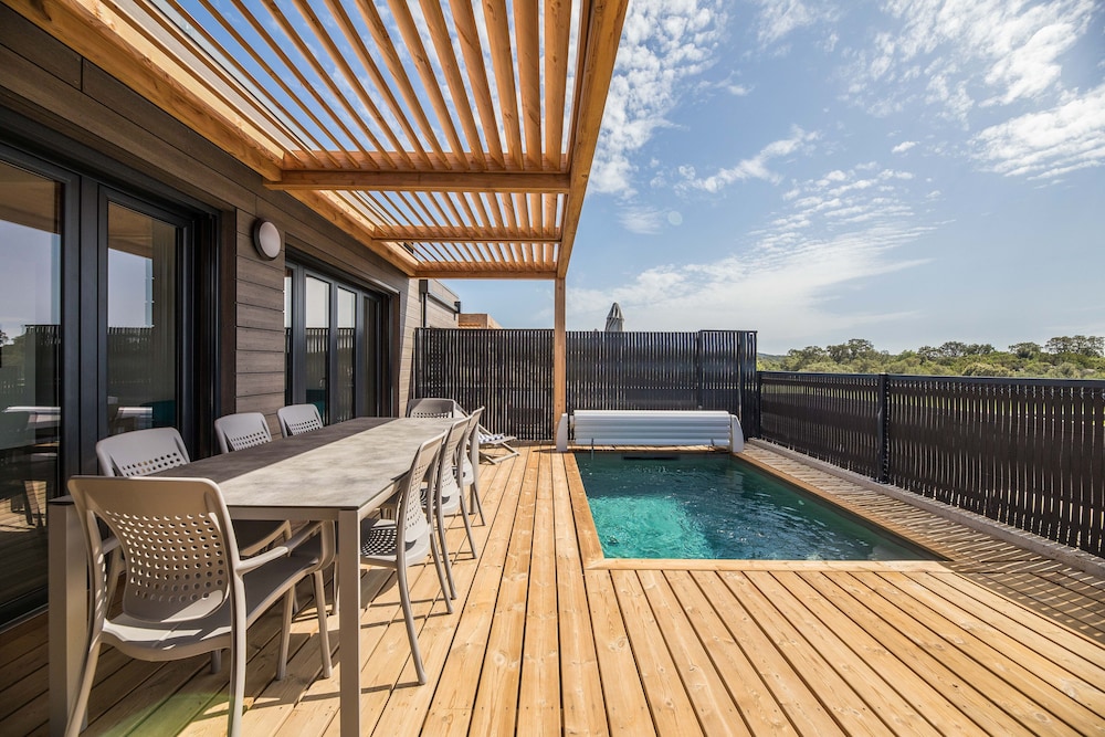 House - 8 people - 4 bedrooms - Air conditioned - 7m private swimming pool - Terrace photo 3