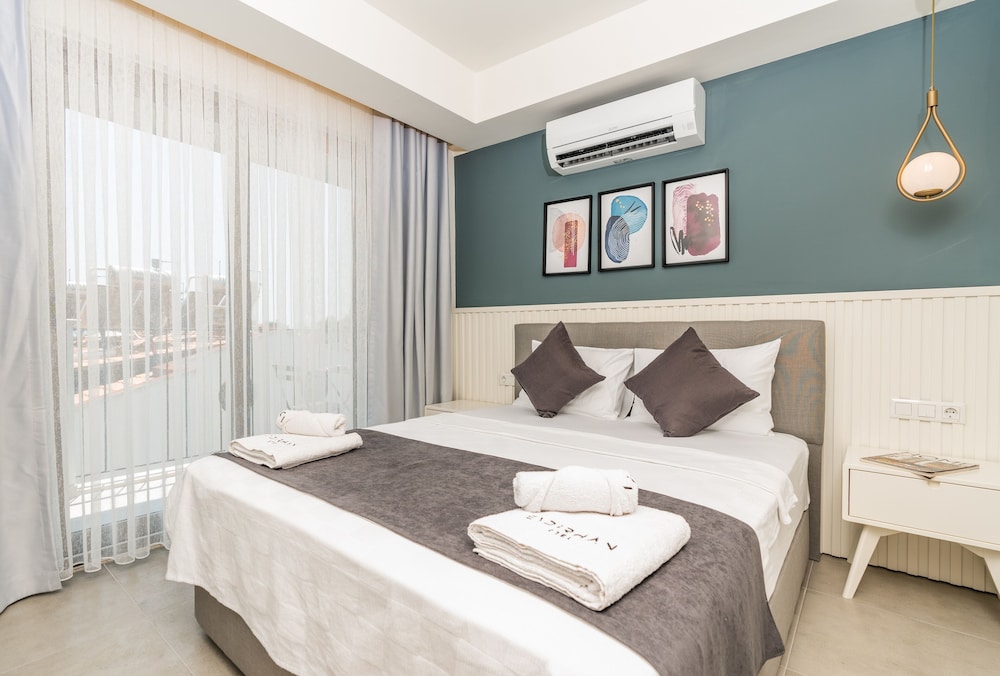 Deluxe Room - Photo 1