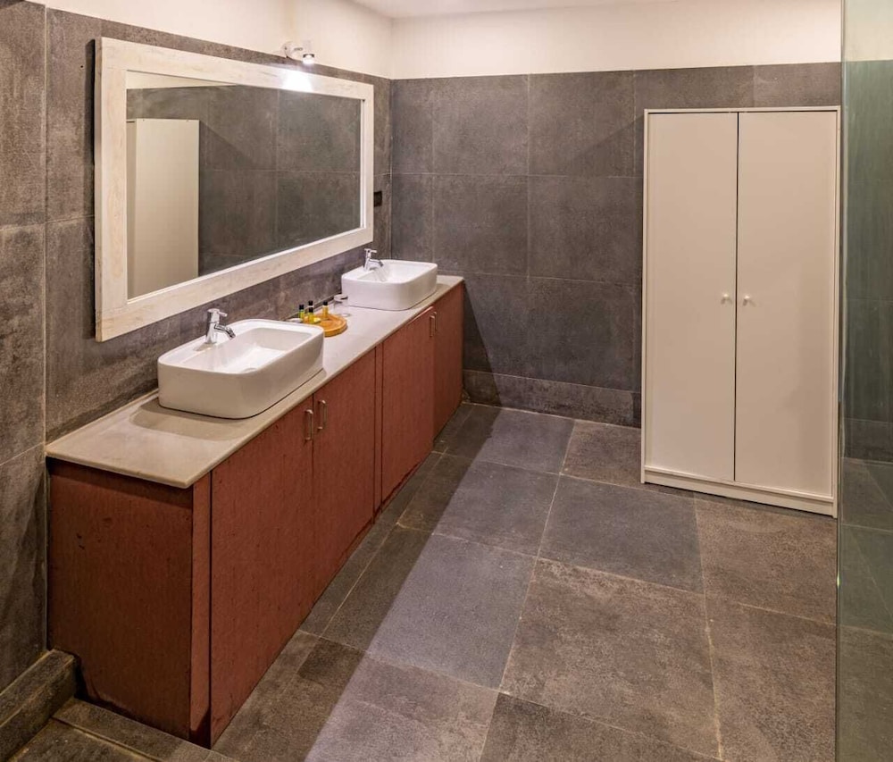Superior Quadruple Room photo 3