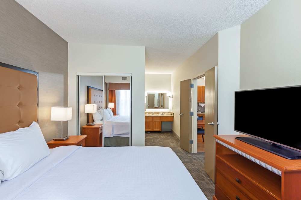 Suite, Accessible, Non Smoking photo 2