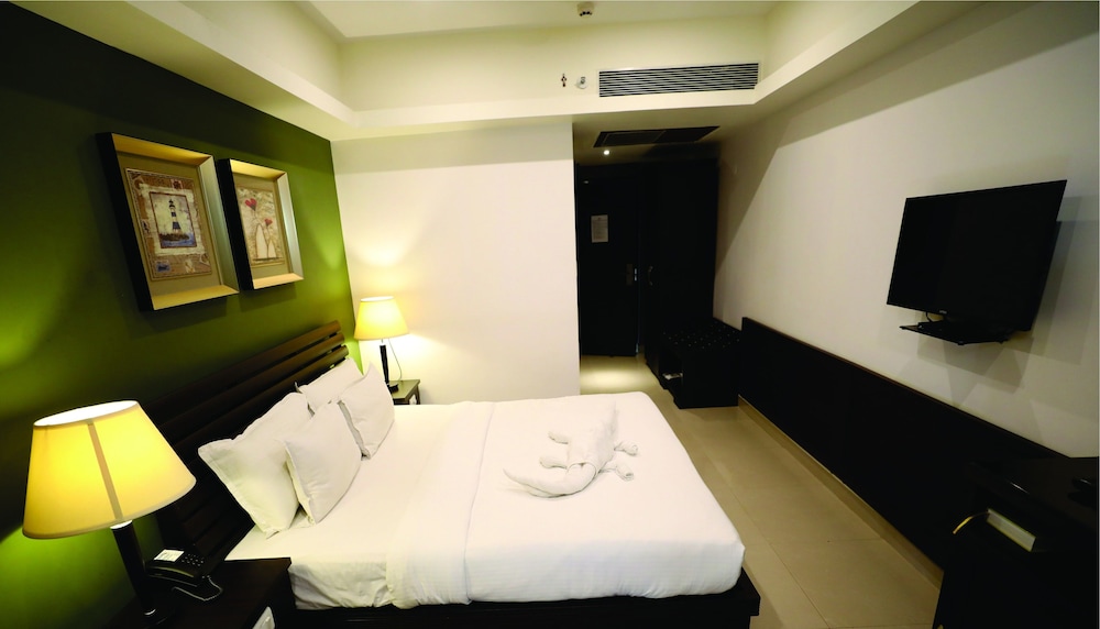 Executive Suite photo 3