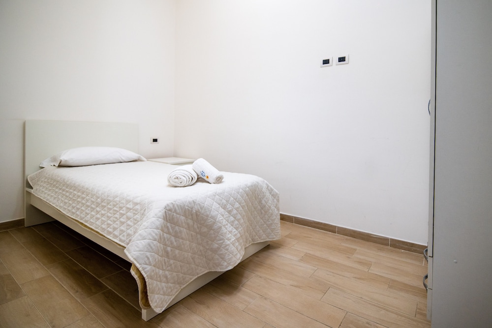Deluxe Apartment - Photo 8