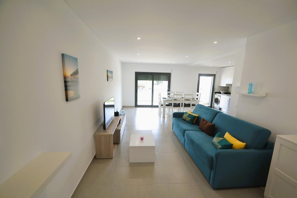 Apartment photo 2