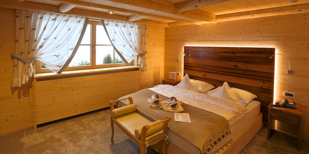 Standard Room, Balcony (Lodge)