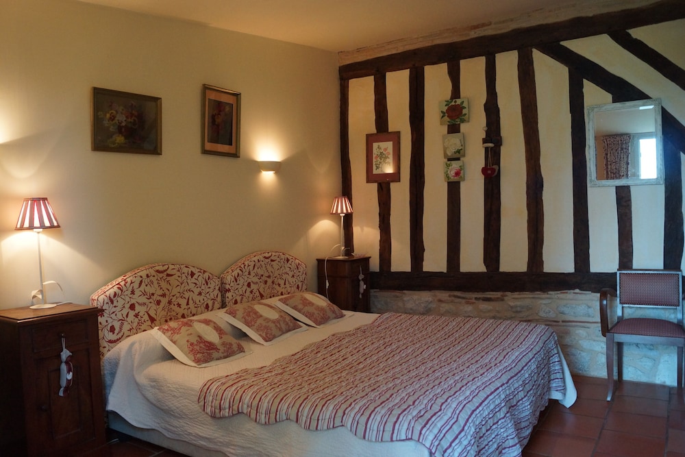 Double or Twin Room, Garden Area (Chambre Pourpre) photo 1