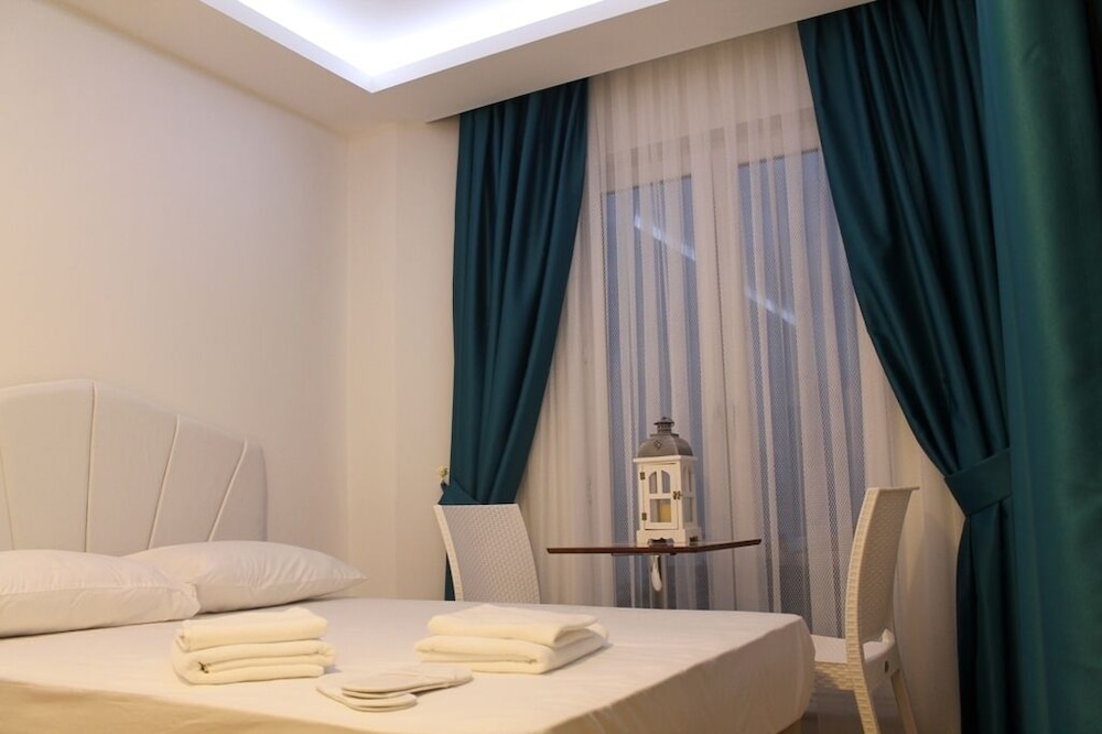 Standard Room, Beach View photo 1