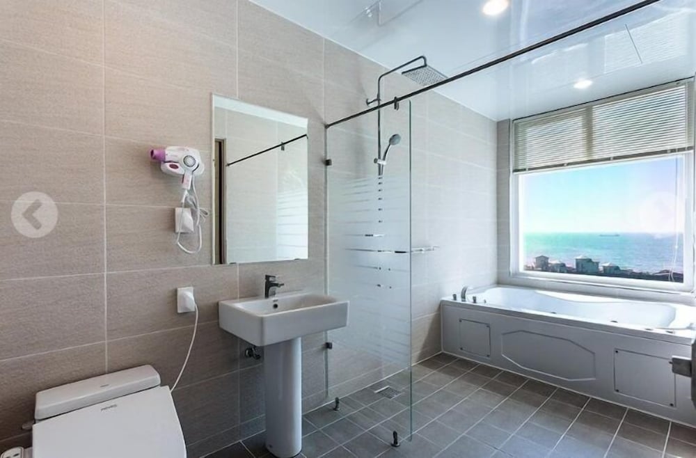 Superior Twin Room photo 3