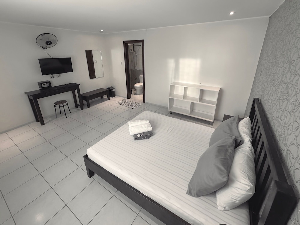 Standard Double Room photo 3