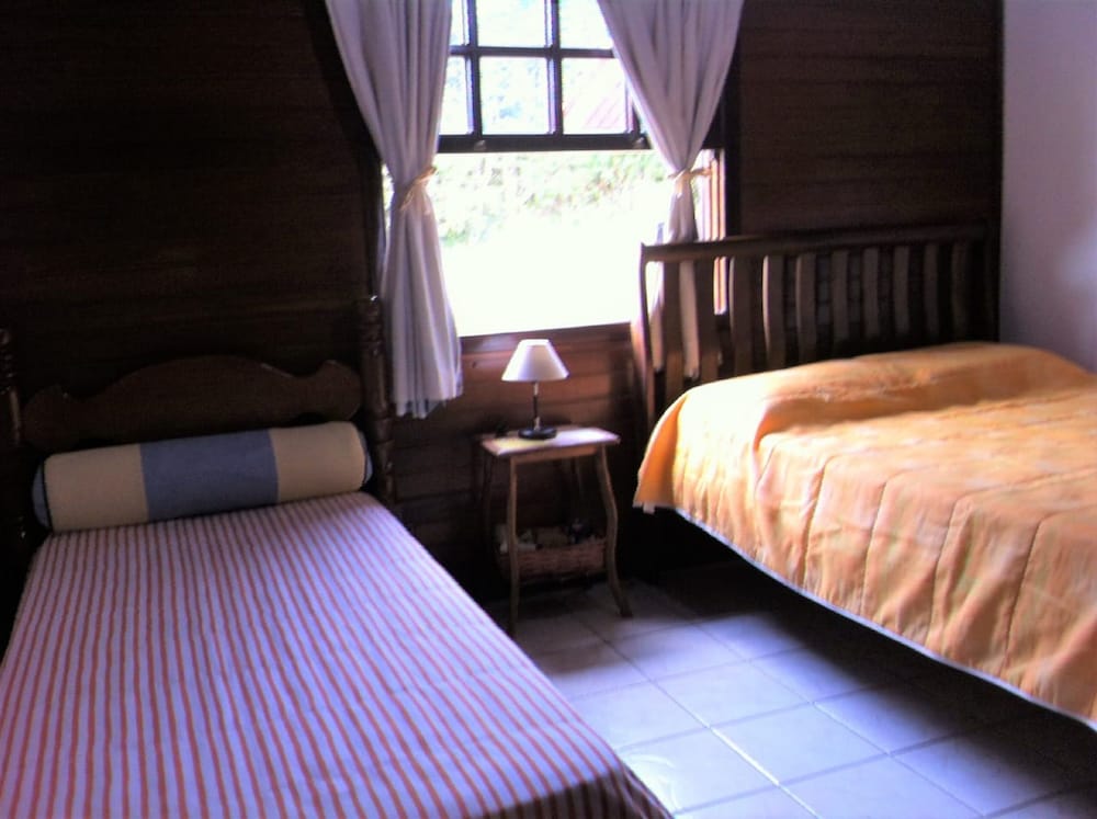 Comfort House, Multiple Beds, Non Smoking, Mountain View photo 2
