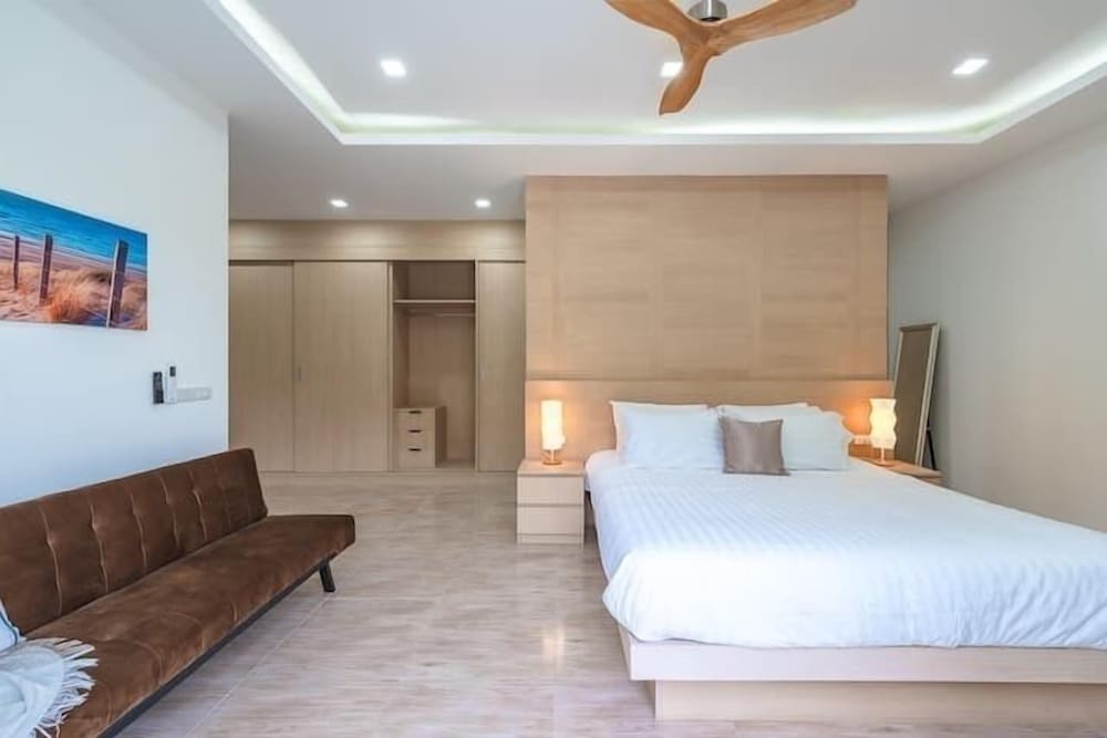 Villa photo 1