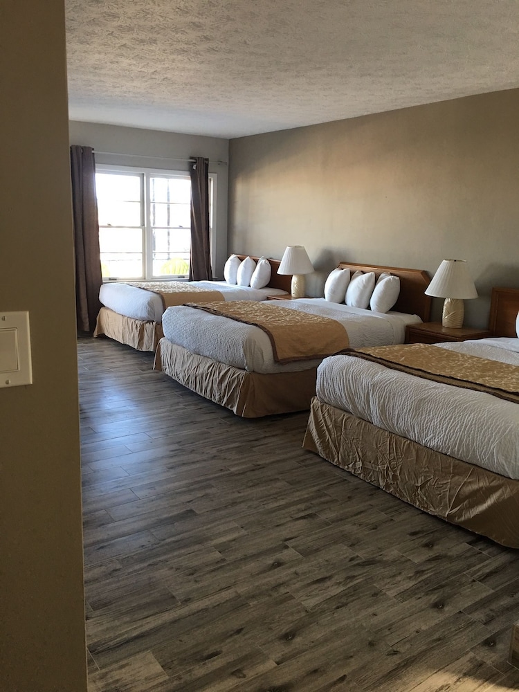Habitación Estándar, Varias Camas, No Fumadores, Vista a la Bahía