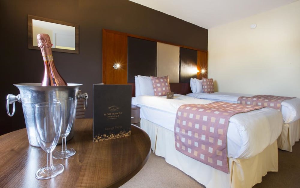 Standard Twin Room photo 2