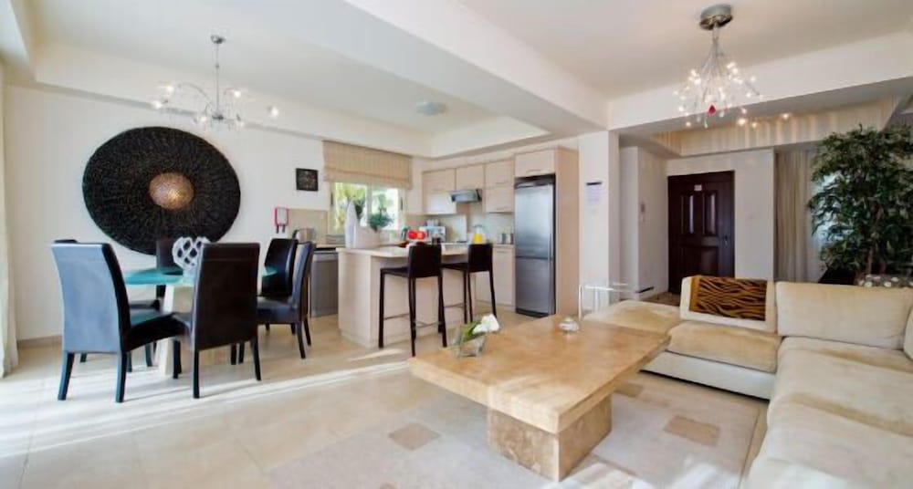 Superior Villa, 3 Bedrooms, Pool View photo 2