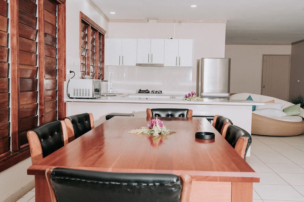 Exclusive Apartment, 3 Bedrooms, Balcony, Garden View photo 11