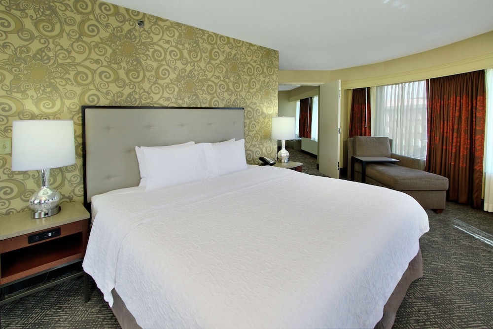 Suite, 1 King Bed, Non Smoking at Hampton Inn & Suites Columbus-Downtown, Ohio in Columbus