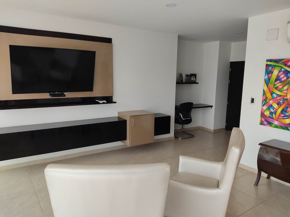 Grand Suite - Photo 10