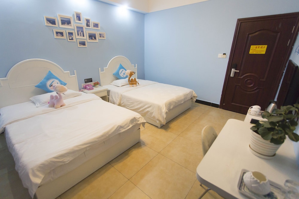 Standard Twin Room photo 3