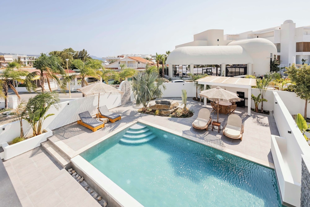 Premium Private Pool Loft Suite