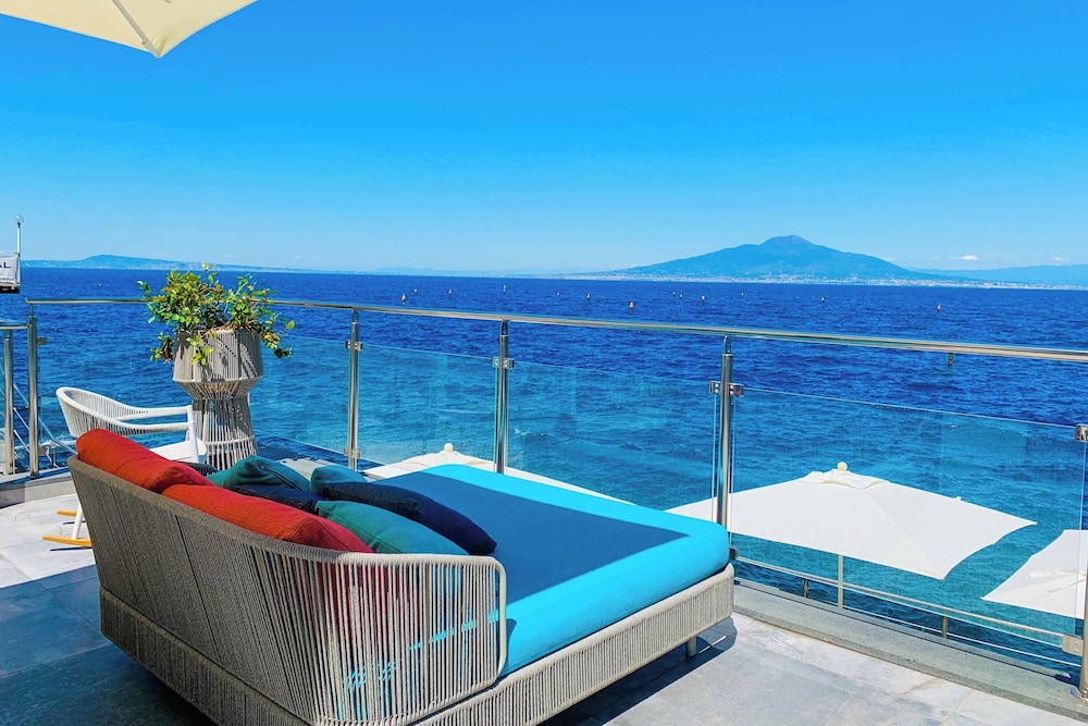 Villa (4 Bedrooms)