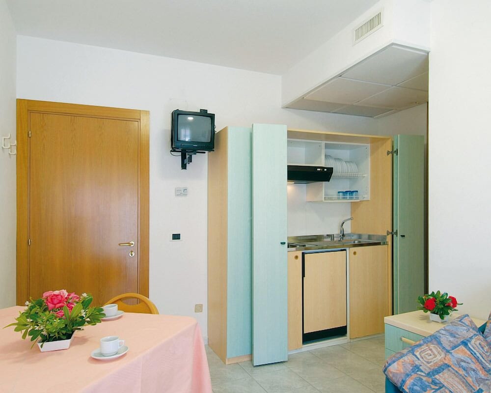 Apartment, 1 Bedroom, Balcony - Photo 5
