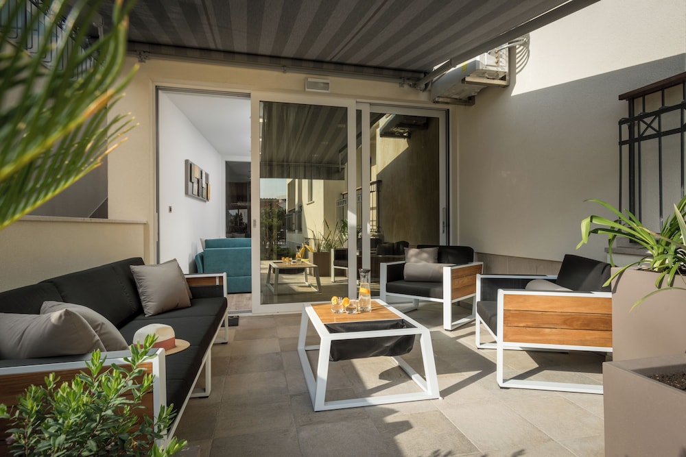 B1 Premium Apartment With Terrace photo 2