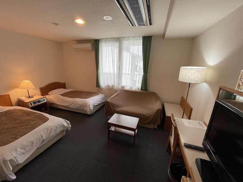 Standard Twin Room photo 3