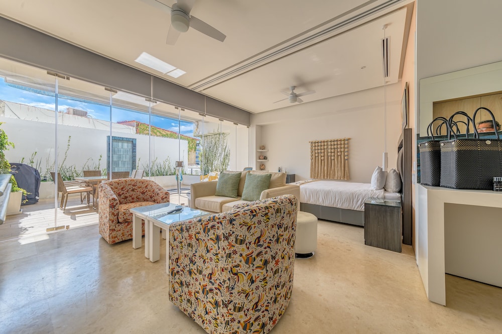 1 Bedroom Suite Deluxe 309