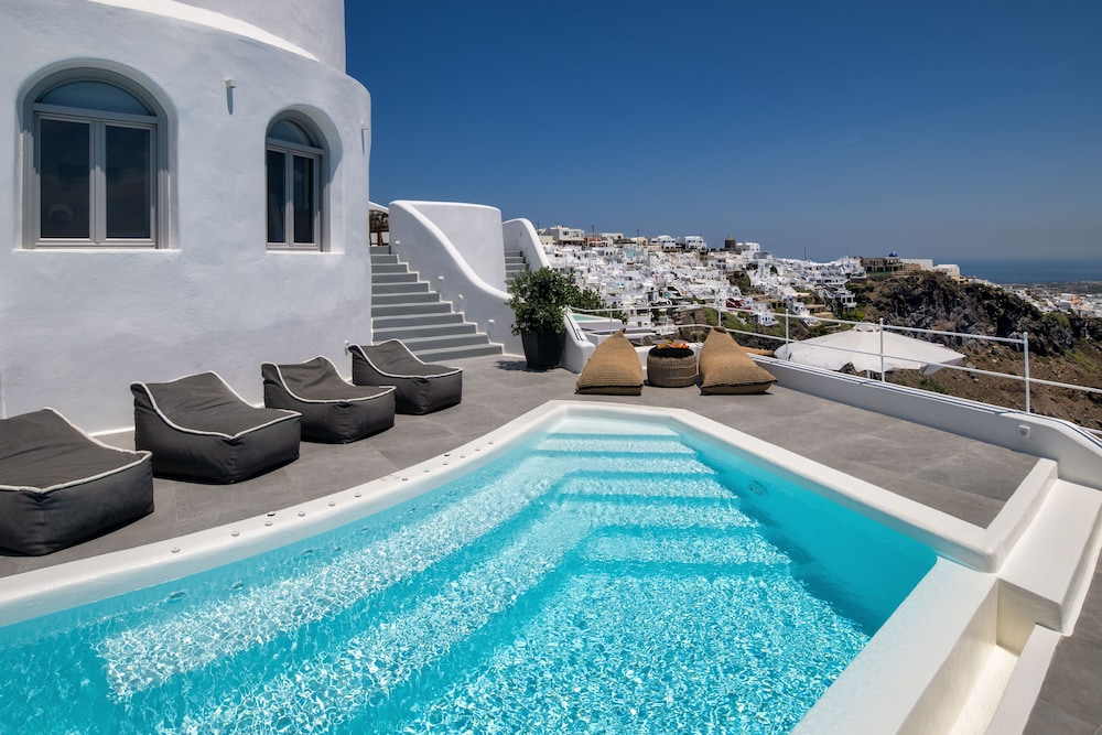 Grand Suite with private pool - Photo 2