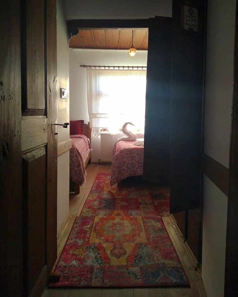 Standard Triple Room - Photo 5