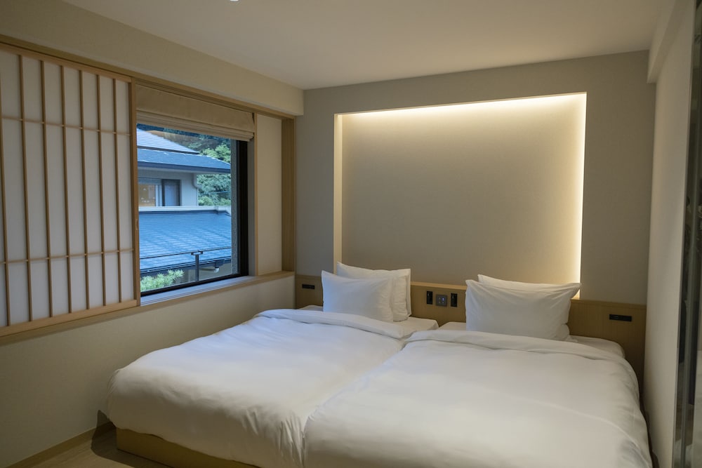 Superior Twin Room, Non Smoking - Photo 2
