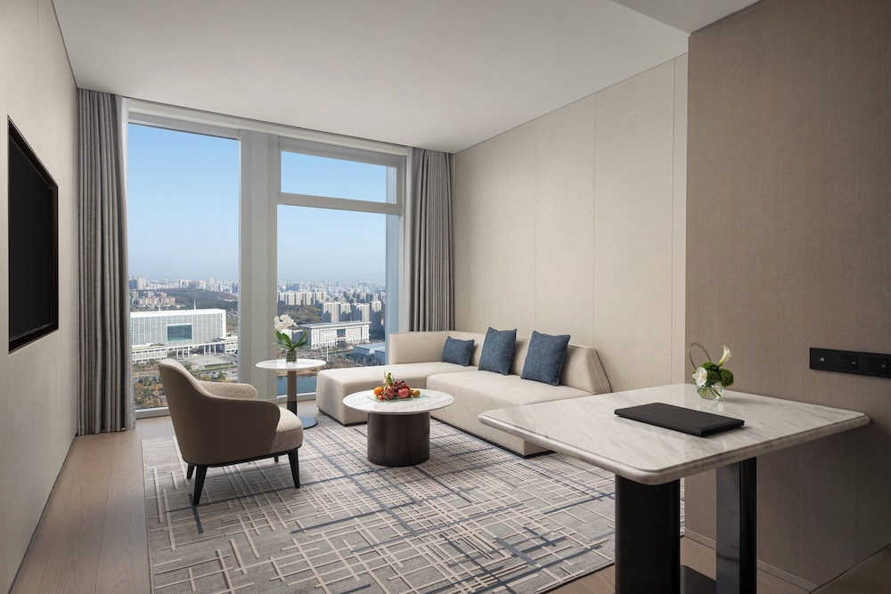 Executive Suite photo 1