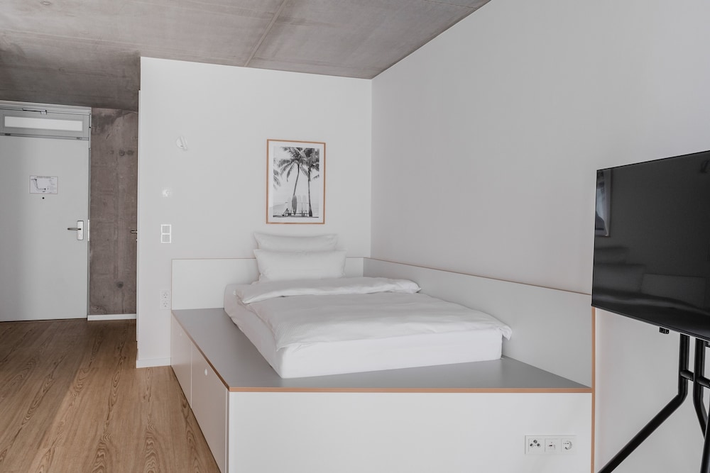 Classic Studio, 1 Large Twin Bed photo 1