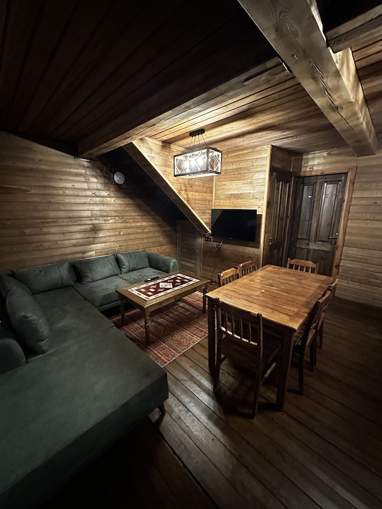 Senior Bungalow, 2 Bedrooms photo 1