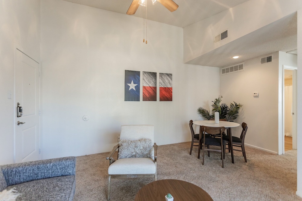 Deluxe Apartment, 1 Bedroom, Non Smoking photo 2