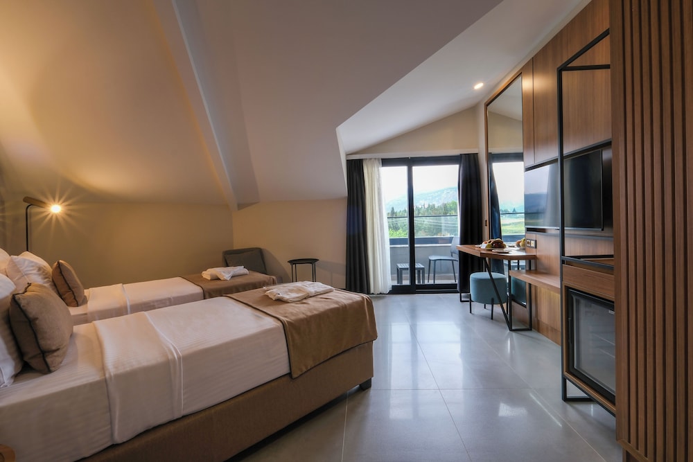 Standard Room, 2 Twin Beds - Photo 5