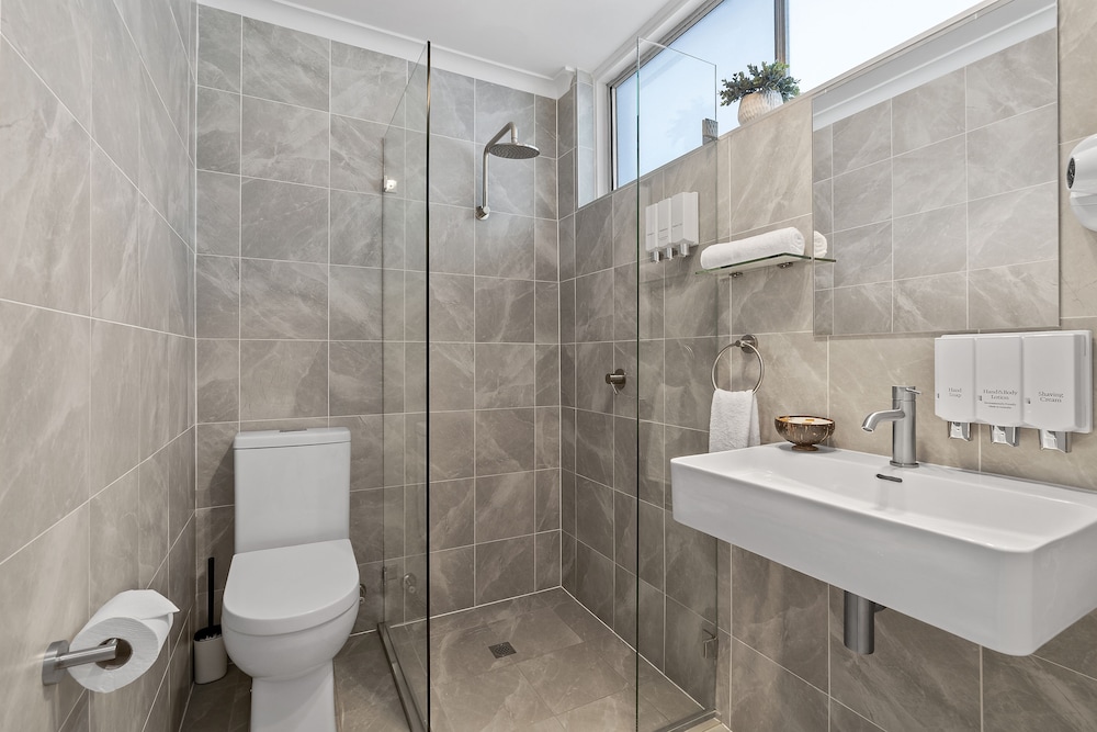 Twin/Triple Room, Ocean View photo 3