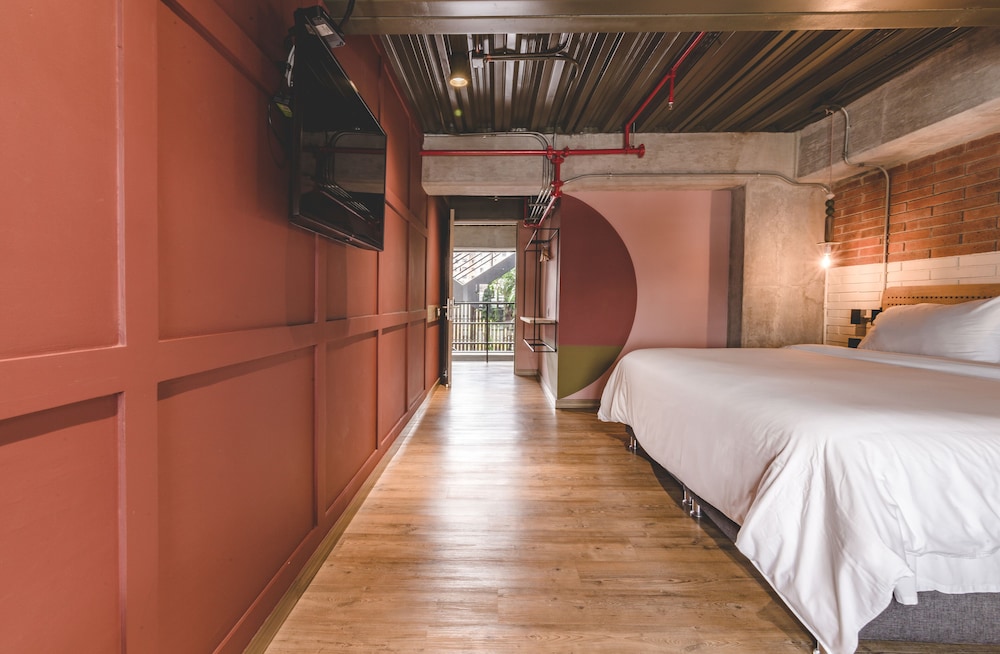 Standard Room, 1 King Bed - Photo 19