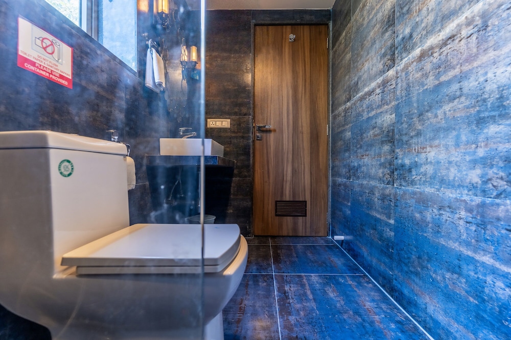 Master Suite With 1000 Sq.Ft. Terrace photo 3
