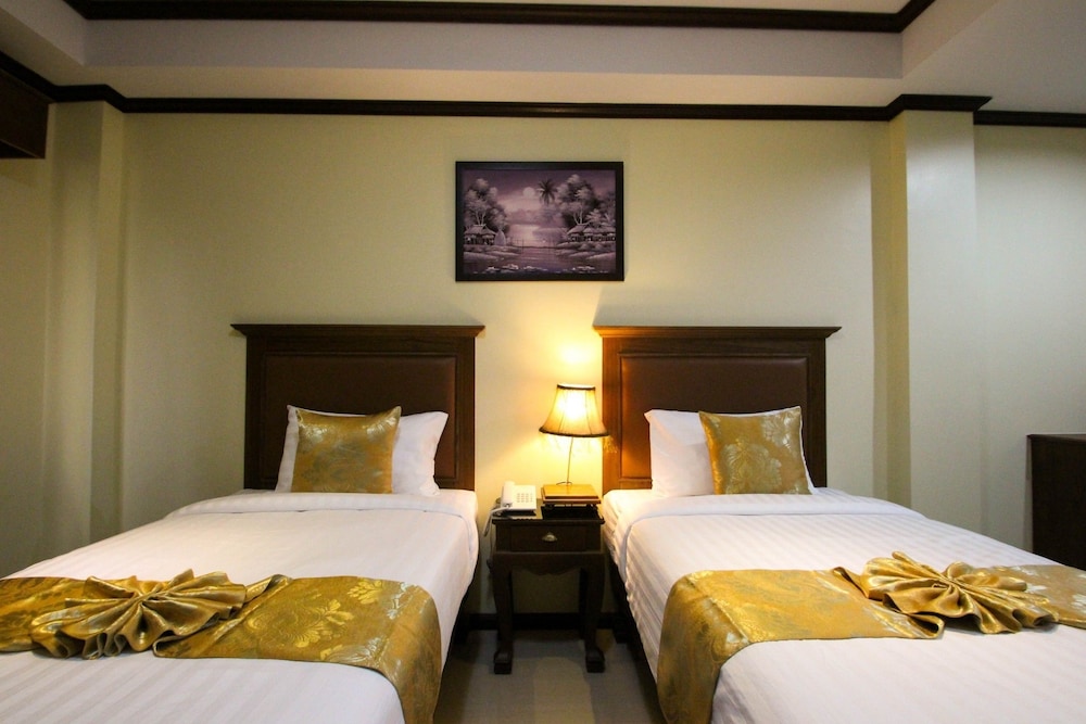 Deluxe Twin Room, 2 Twin Beds photo 2