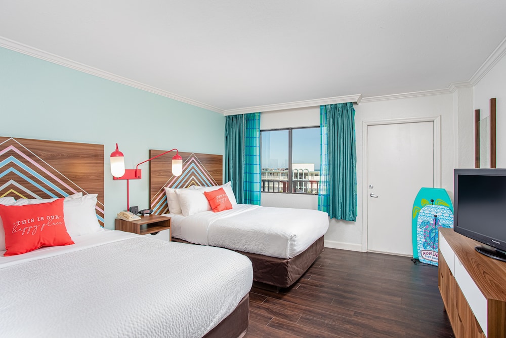 One Bedroom Queen Suite - Ocean view - Photo 3