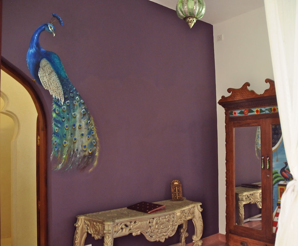 Double or Twin Room (Peacock) photo 2