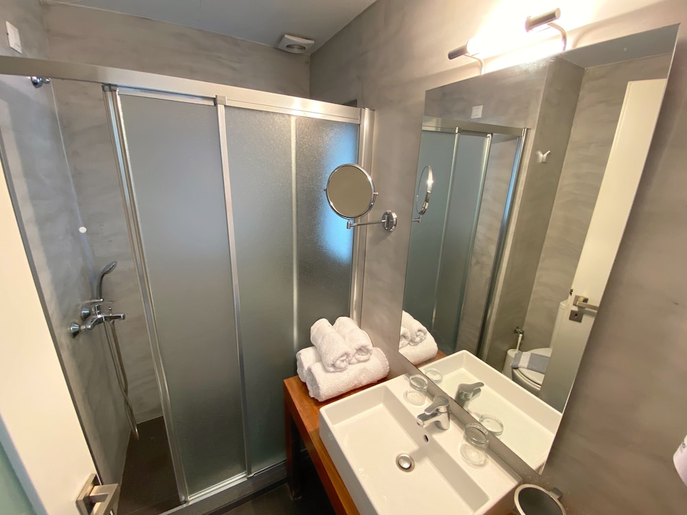 Suite, Jetted Tub, Sea View (Petit) - Photo 33