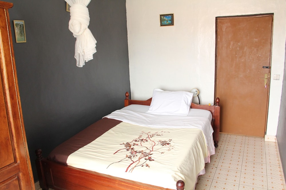 Standard Double Room - Photo 4
