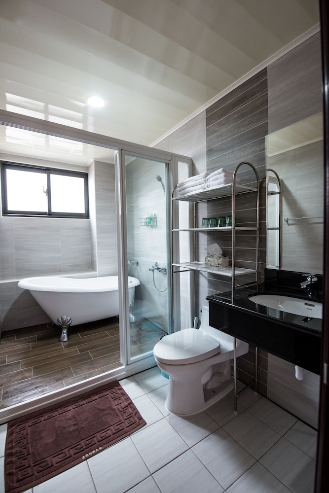 Design Twin Room B photo 3