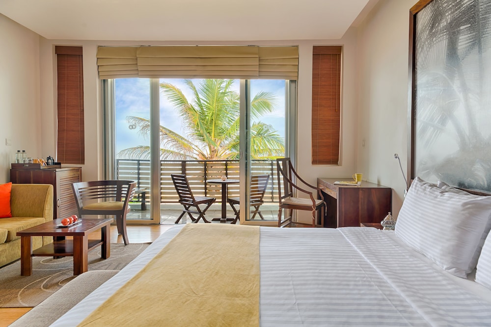 Deluxe Double Room with Sea View photo 3