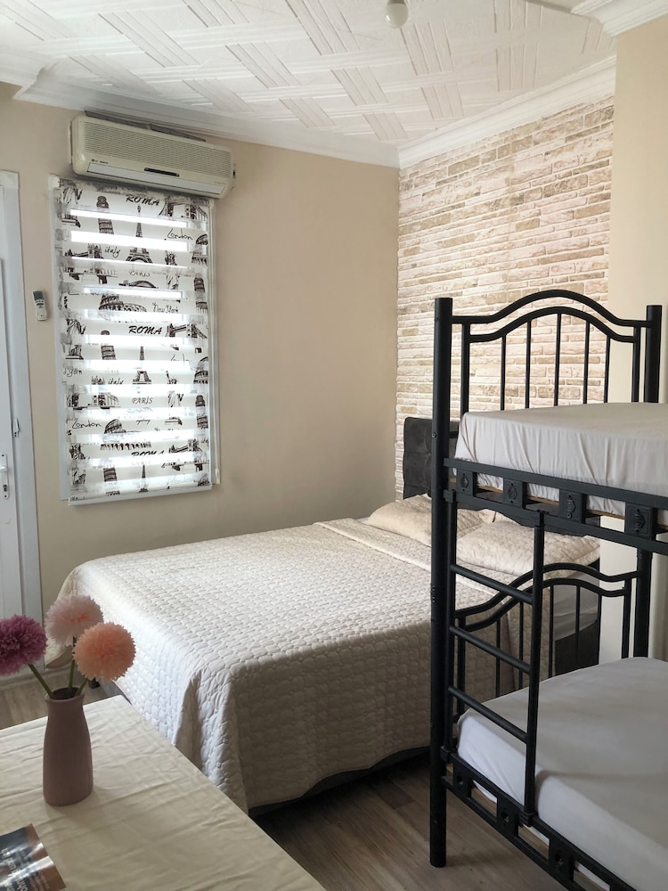 Standard Double or Twin Room photo 2