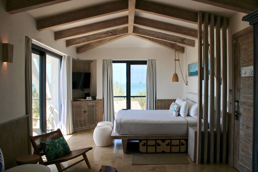 ROYAL Oceanview "Barefoot" Suite - Photo 6