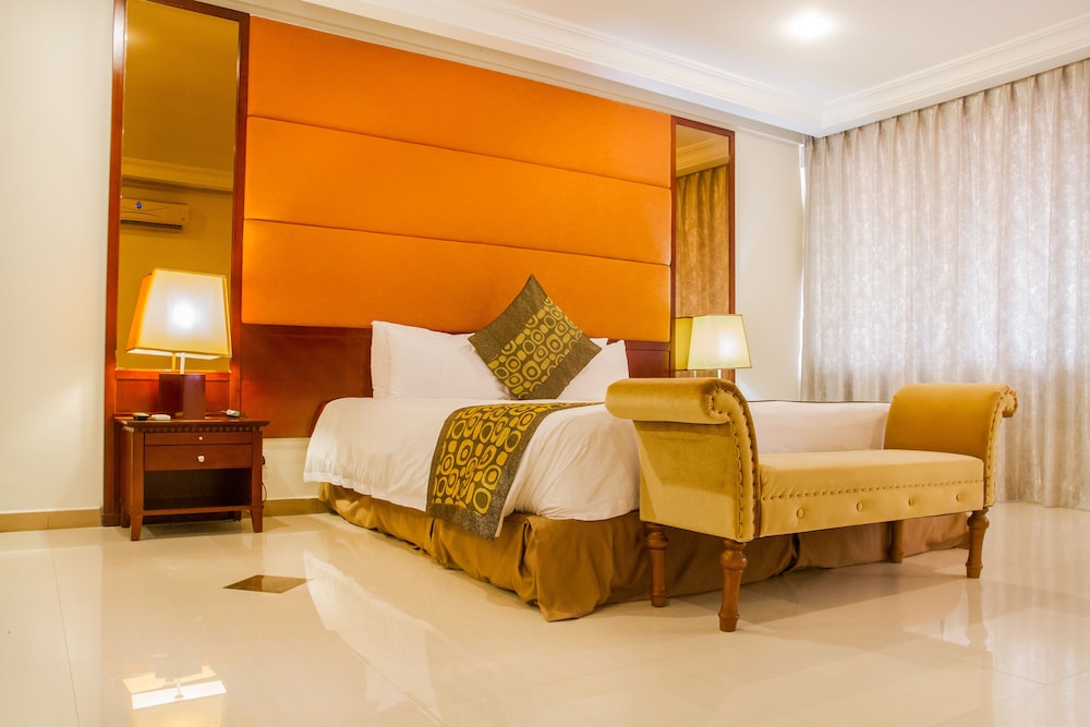 Royal Suite photo 1