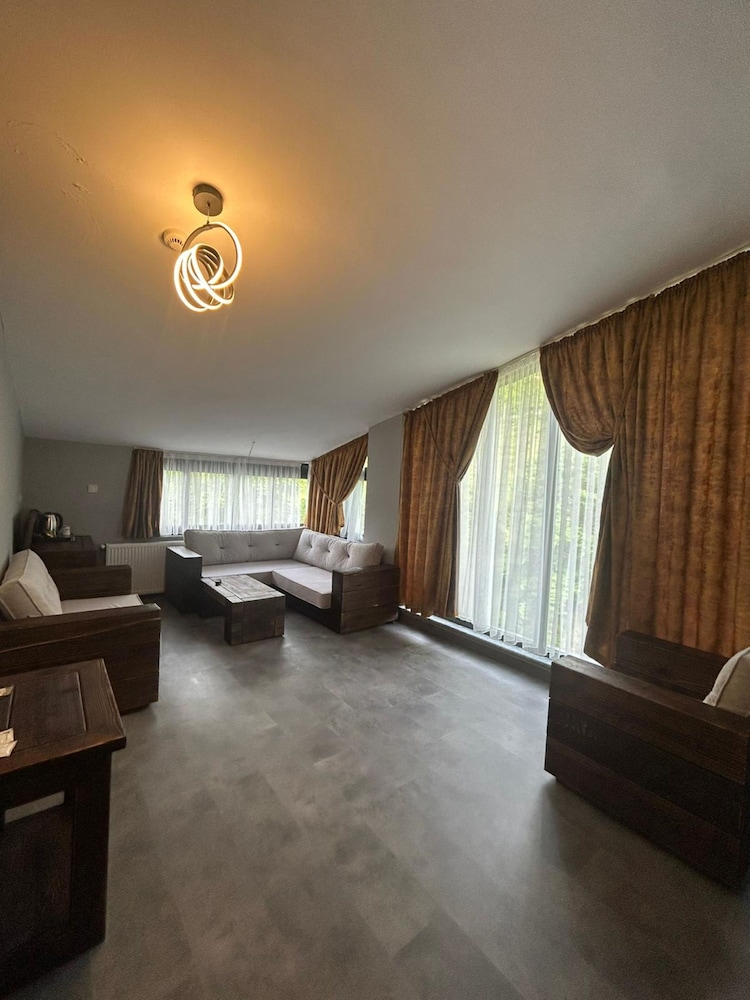 Romantic Suite photo 2